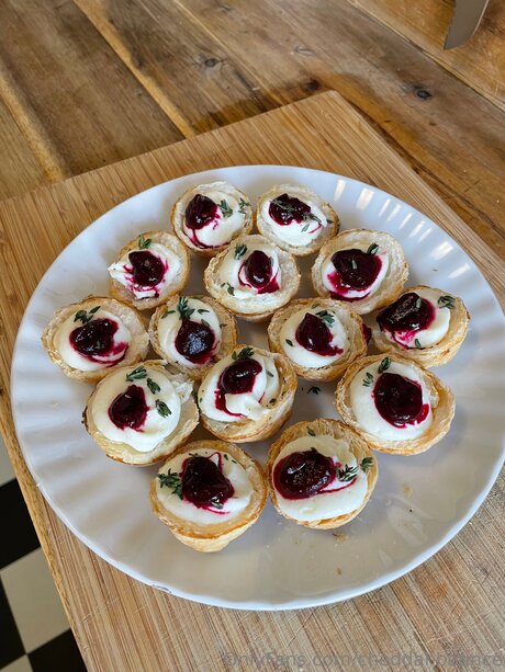 Cheddahbounce pretty model archive