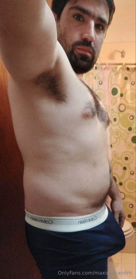 Maximocandric erotic star photo