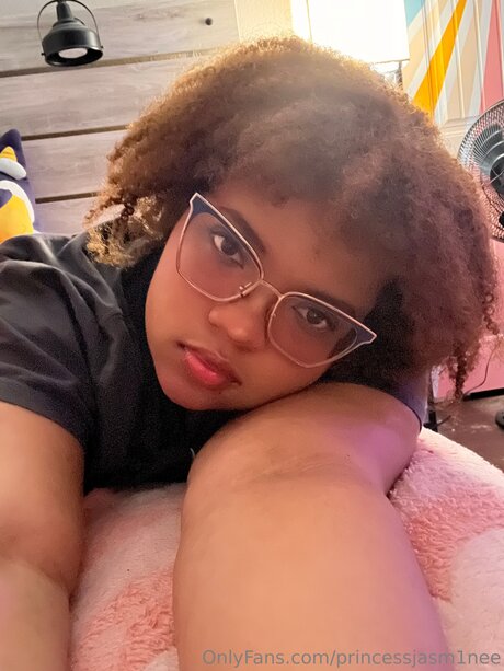Princessjasm1nee star porn img