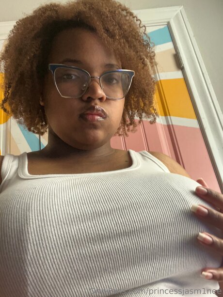 Princessjasm1nee model nude gallery