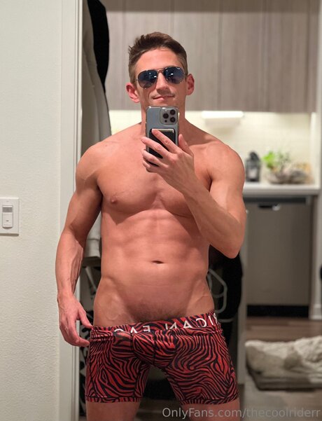 Thecoolriderr pornstar hd img