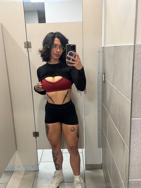 Yoursecretrito xxx model pics