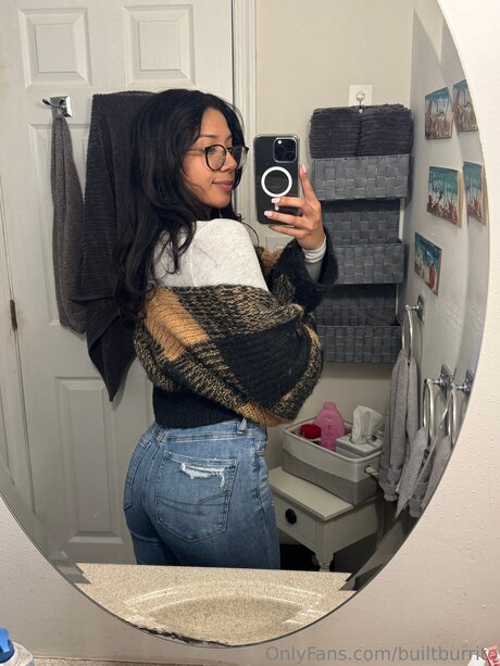 Yoursecretrito sexy model gallery