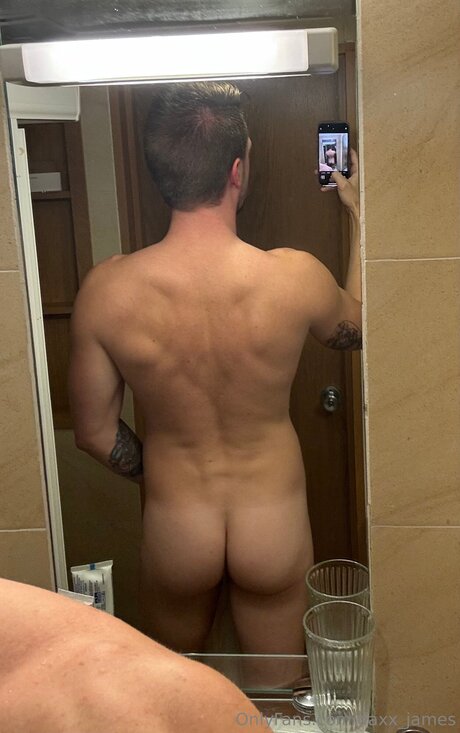 Daxx James pornographic actress picture