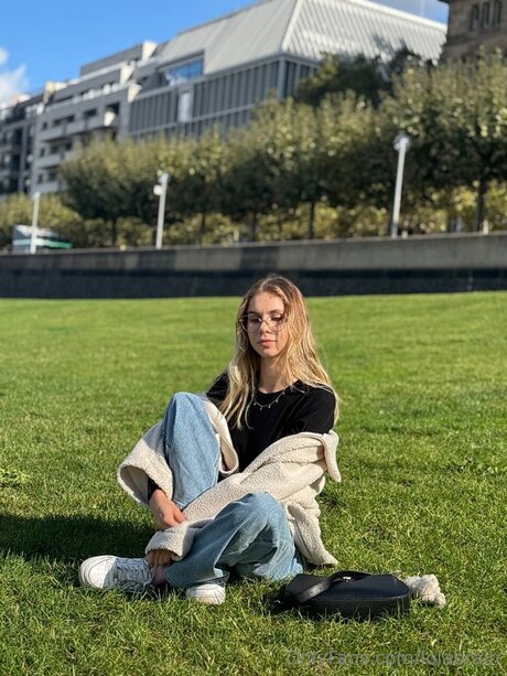 Lolabrain adult star picture