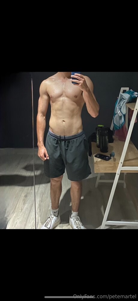 Petemartel star top img