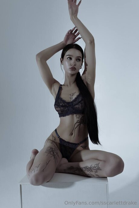 Sscarlettdrake star nude picture
