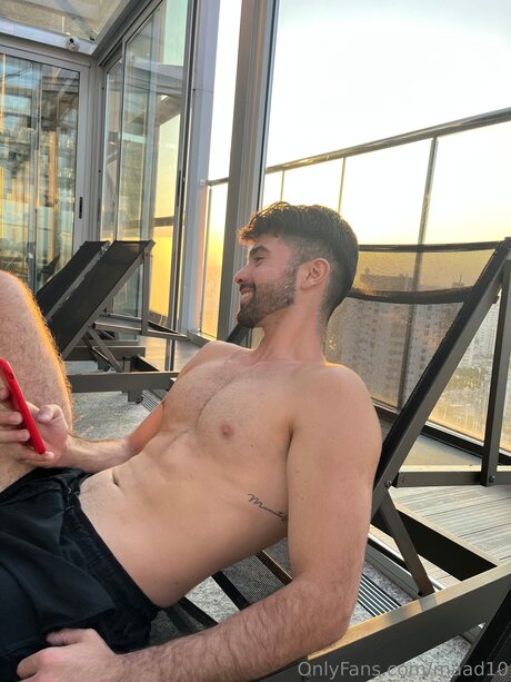 Maad10 star art picture