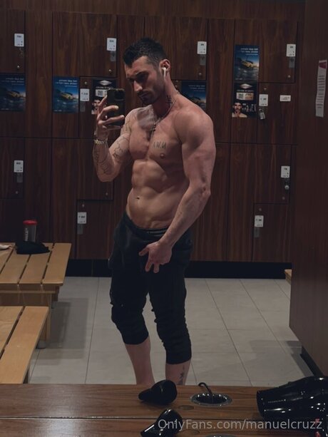 Manuelcruzz xxx model photos
