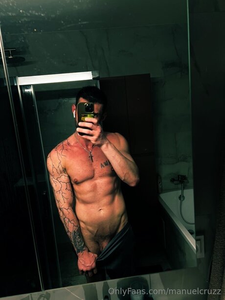 Manuelcruzz perfect model pic