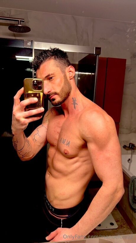 Manuelcruzz model pornographic gallery