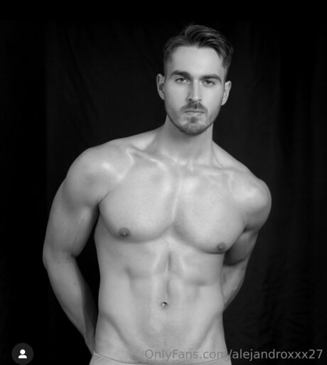 Alejandroxxx27 model porn pic