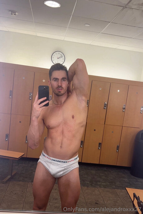 Alejandroxxx27 naked model archive