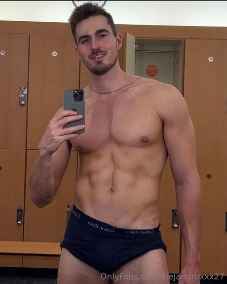 Alejandroxxx27 hot pornstar image