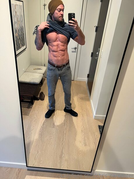 Chris Carpenter nice actress img