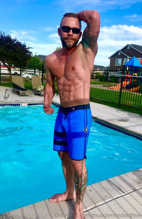 Musclemindsetfree star nudes photo