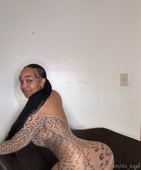 Its Kaja star art pics