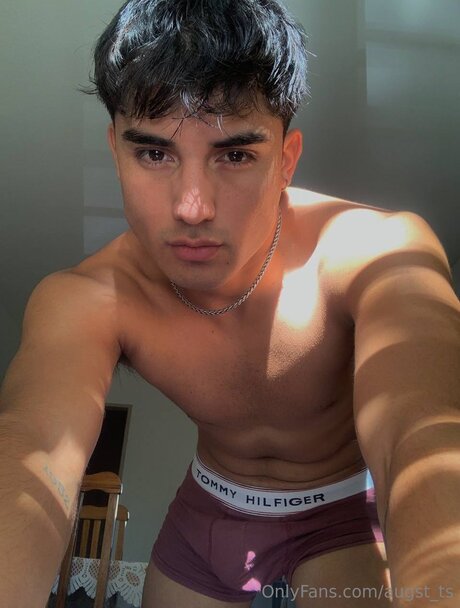 Augst Ts model xxx pic