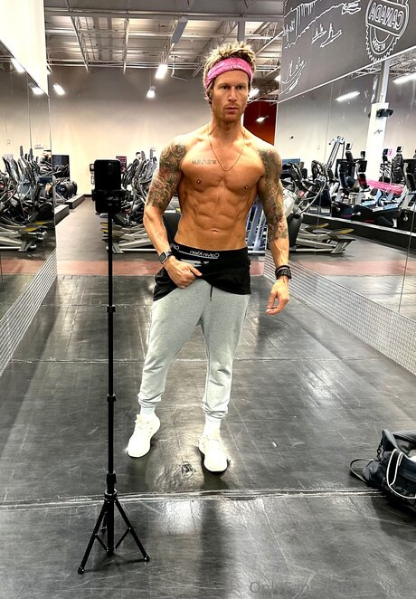 Mainzz naked actress img