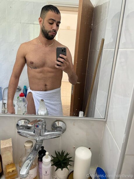 Hot Tl Vip star nude image