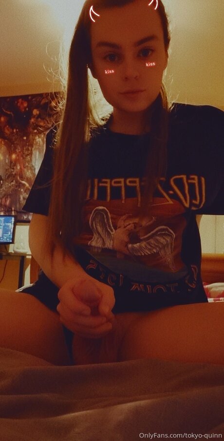 Tokyo Quinn pornstar sex photos