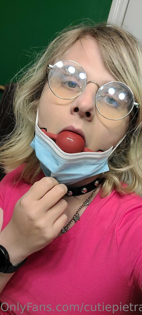 Cutiepietrans22 model sexy images