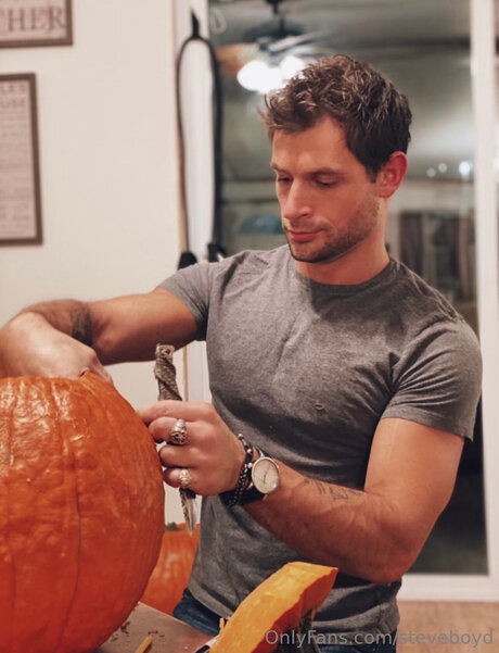 Steveboyd erotic model images