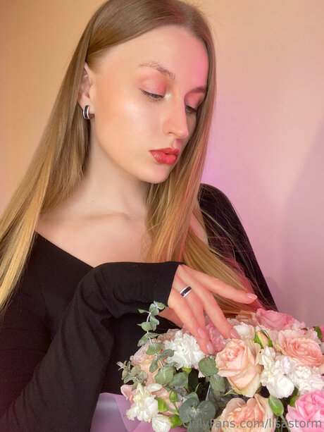 Lisastorm free actress photos