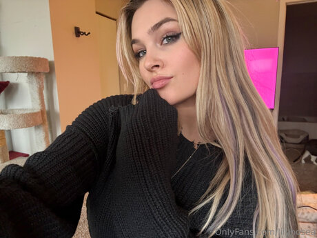 Lilymoontv pornstar high quality picture