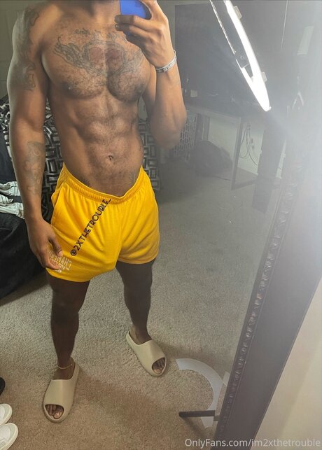 Im2xthetrouble pretty model pic