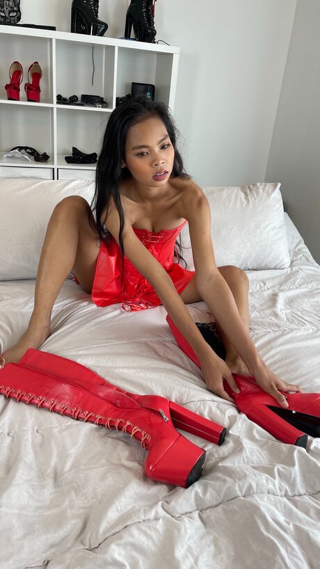 Little Trisha beautiful actress pics