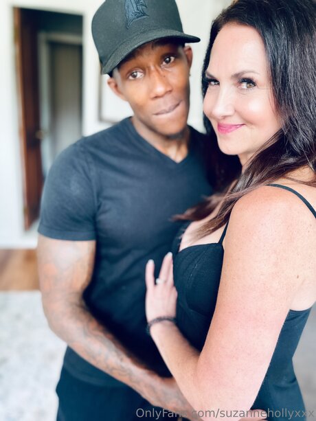 Suzannehollyxxx model best pictures