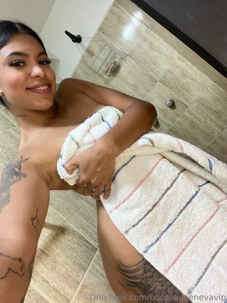 Bootyqueenevavip star nudes photo