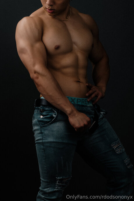 Rdodsononyx pornstar sexy photos