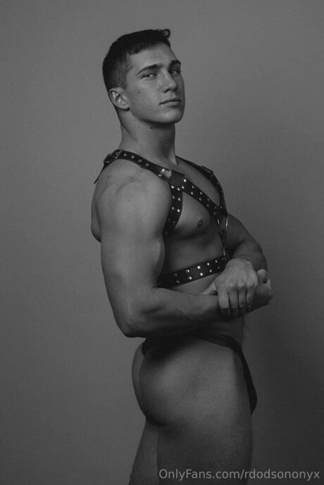 Rdodsononyx actress archive