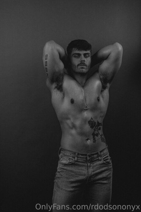 Rdodsononyx pornstar nudes img
