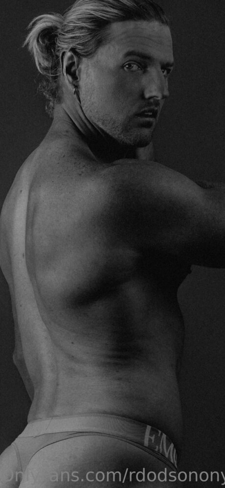 Rdodsononyx hd star galleries