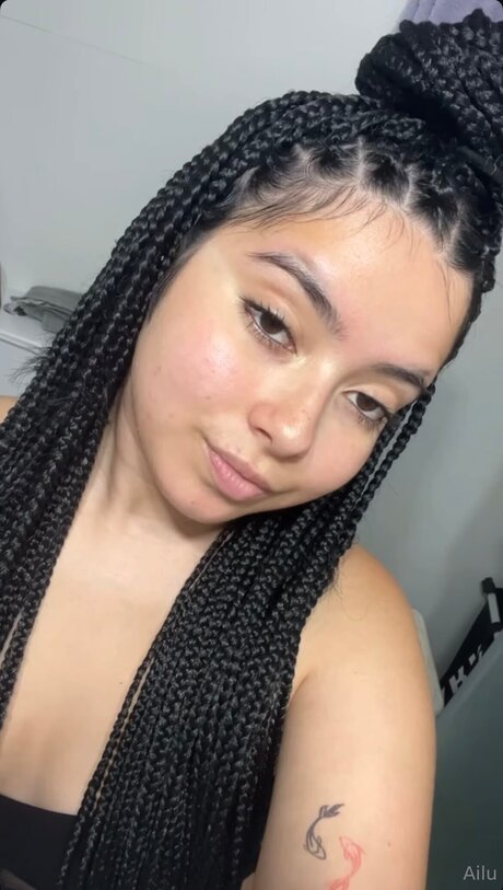 Ailuxsweet hd pornstar pics