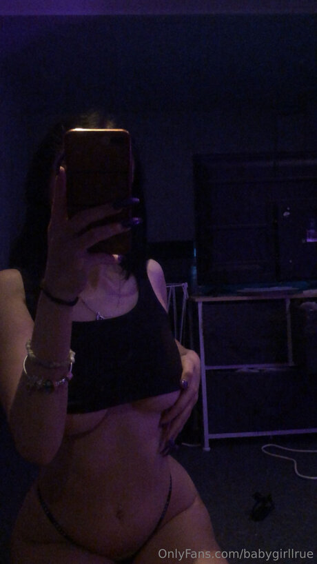 Babygirllrue pornstar nude archive
