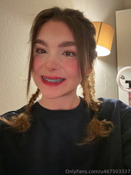 Skuishiiiposr high quality model images