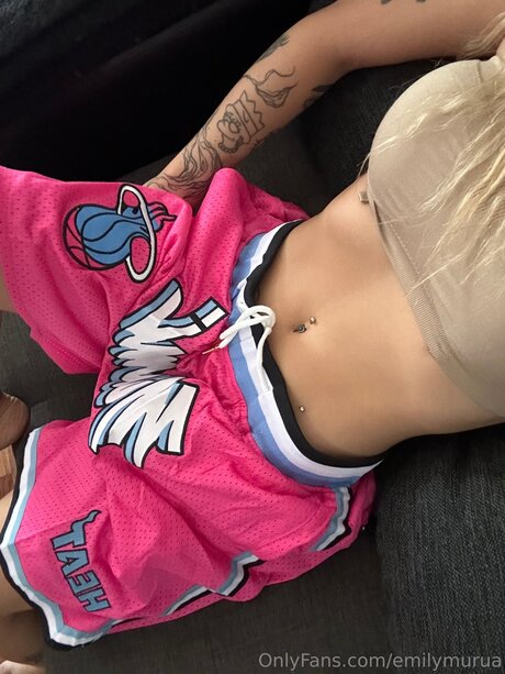 Emylee01 porn model gallery