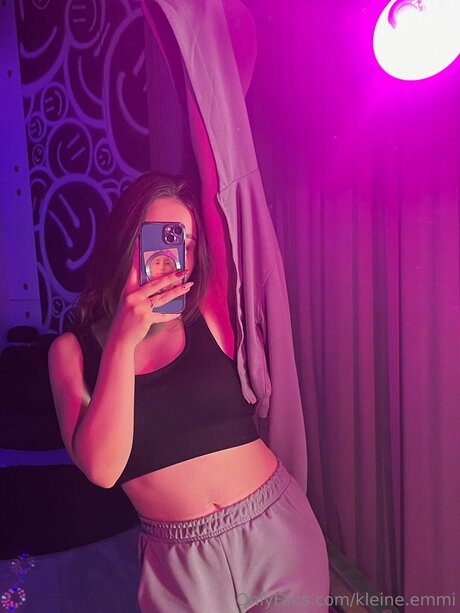 Kleine Emmi star hot photos