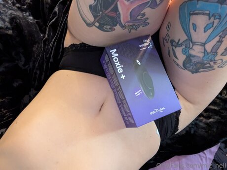 Miz Hell best model photos