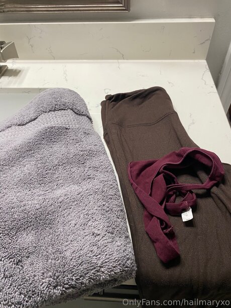 Hailmaryxo beautiful model pic