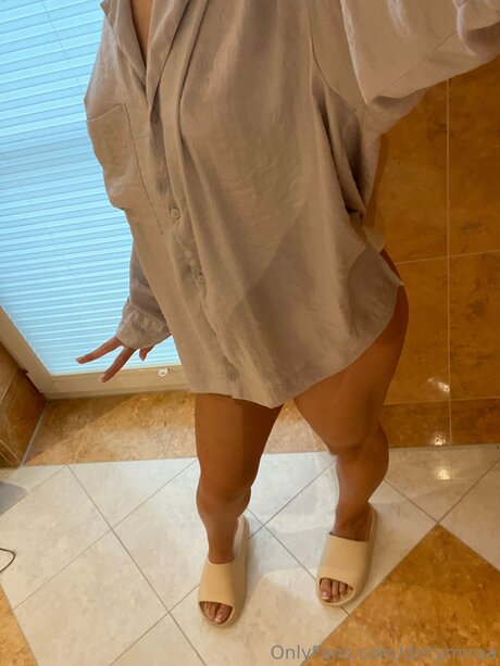 Dirtymiraa model top photos