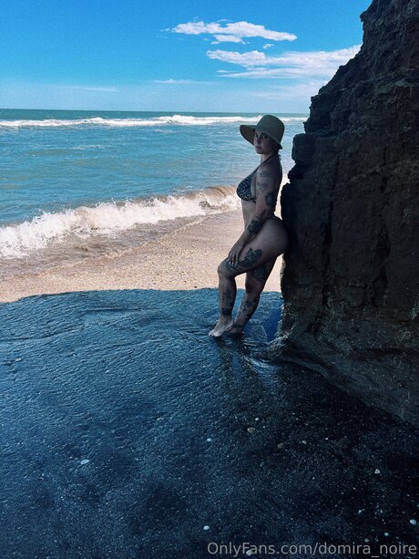 Domira Noire star perfect photo