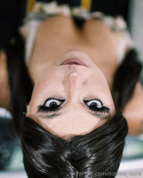Domira Noire model adult pics
