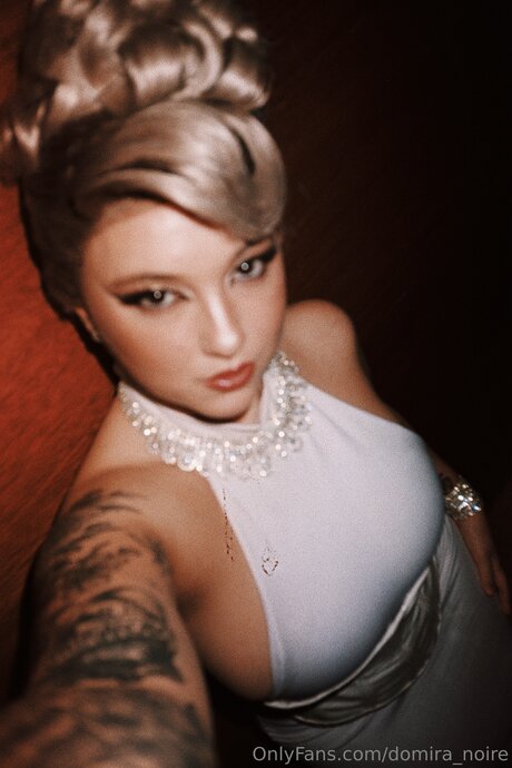 Domira Noire star hot photos