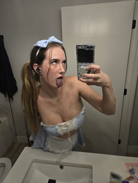 Hannylouise model erotic img