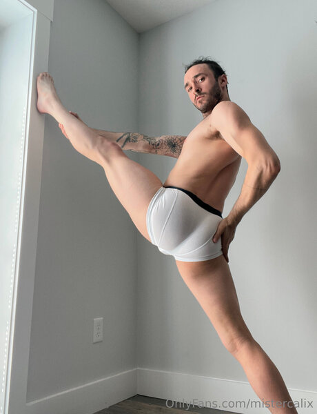 Mistercalix star naked img